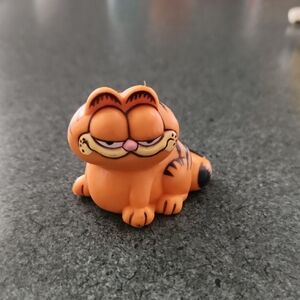 Garfield Orange Figurine